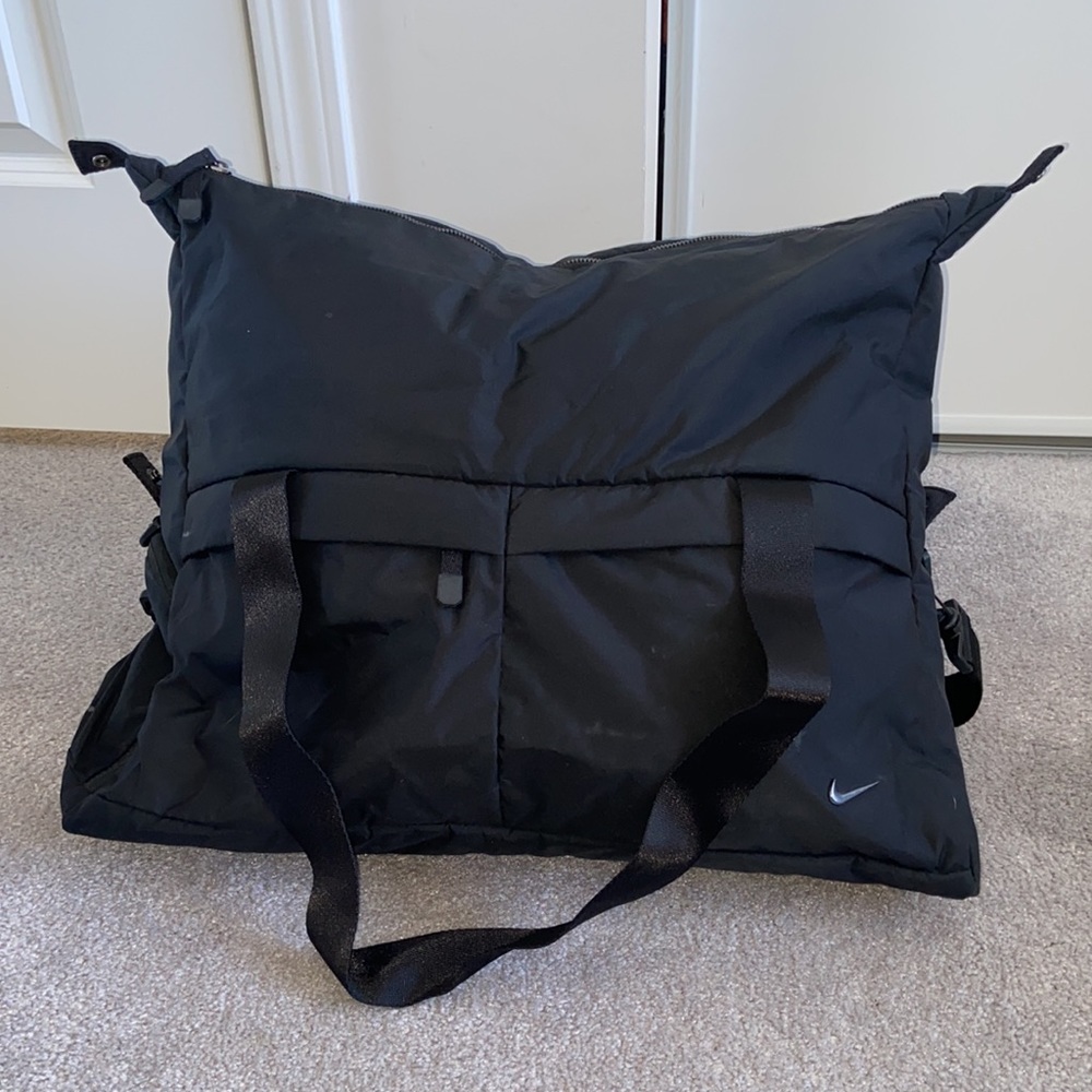 Large tote weekender bag by Nike